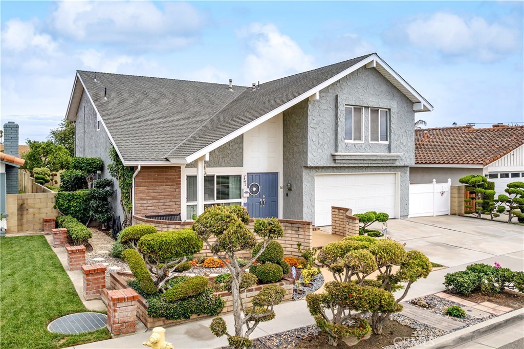 Westminster, CA 92683 | 4 beds | 2.5 baths | $1,195,000
